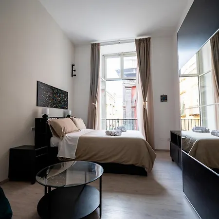 Soft Balcone, Ascensore E 2 Nel Cuore Del Centro Storico *